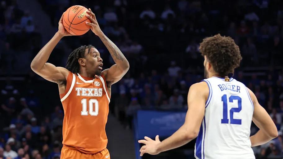 Texas Longhorns shake up starting lineup