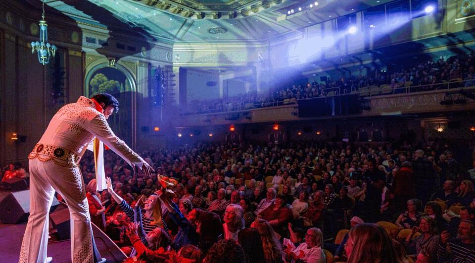 Elvis brings Christmas magic to Charlottesville