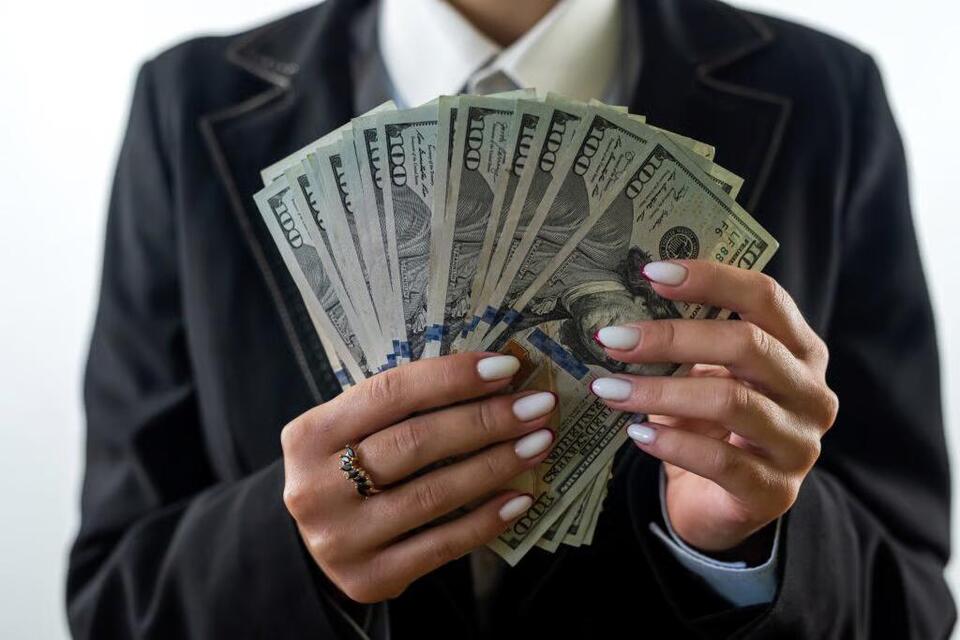 Kalshi Co-Founder Outpaces Taylor Swift in Billionaire Race