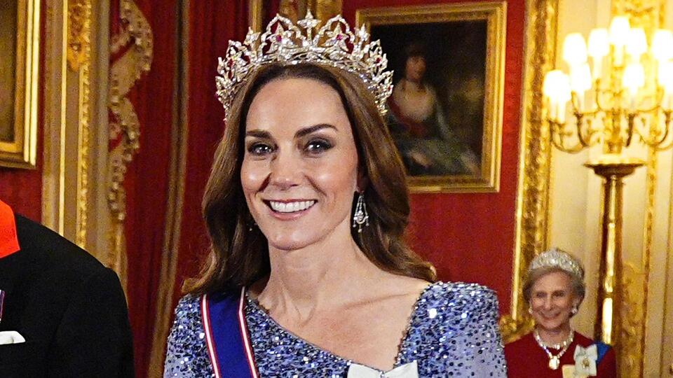 Kate’s Tiara Switch-Up at State Banquet