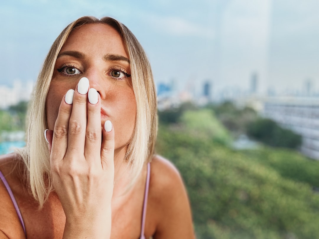 Why Midlife Women Are Having More Allergies Than Ever — And Why Doctors Miss It”