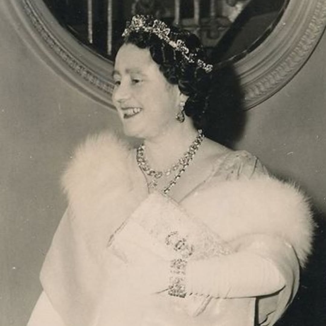 Princess Anne’s Tiara Drama at Royal Banquet 👑