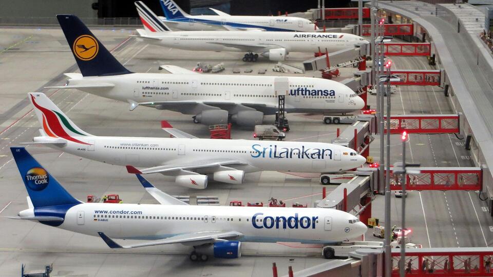 Stranded at the Gate? Here’s Your Hotel Hack