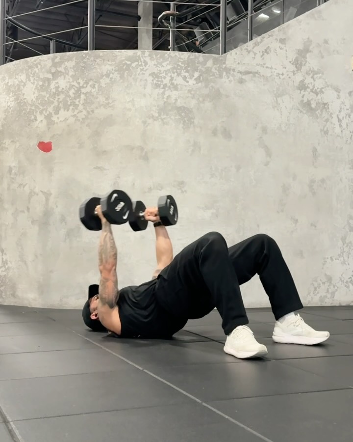 Dumbbells + 24 Minutes = Upper Body Gains