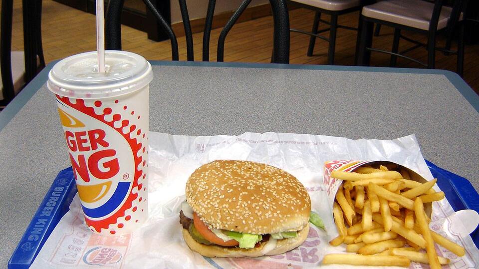 Chefs Spill: Best Chain Burgers Ranked!