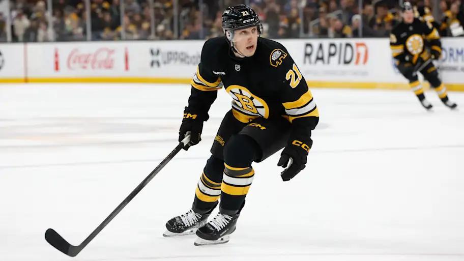 Alex Steeves is shaking up the Bruins lineup