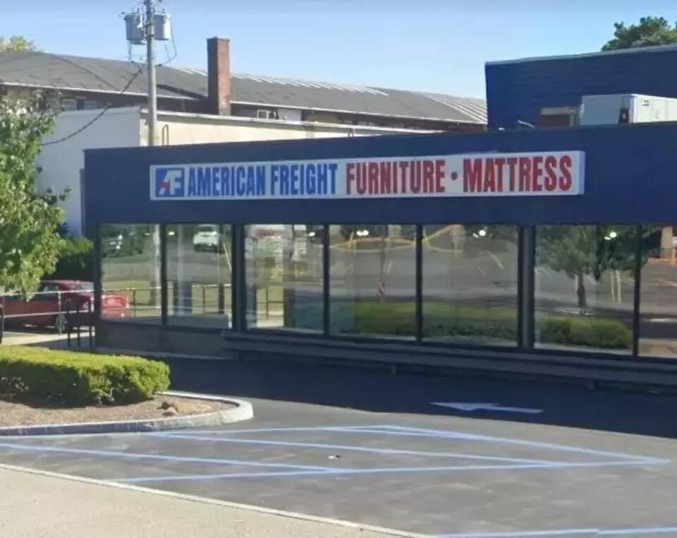 Swifty’s sudden shutdown shakes Capital Region