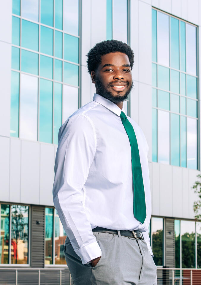Balancing football and engineering at UAB