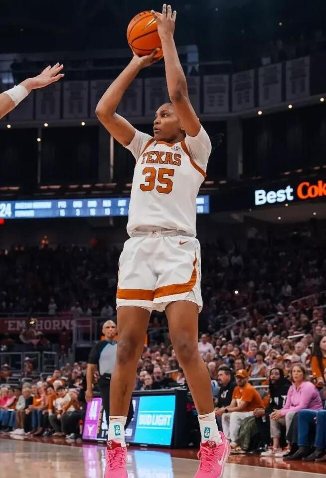 UNC vs Texas: Clash of undefeated giants