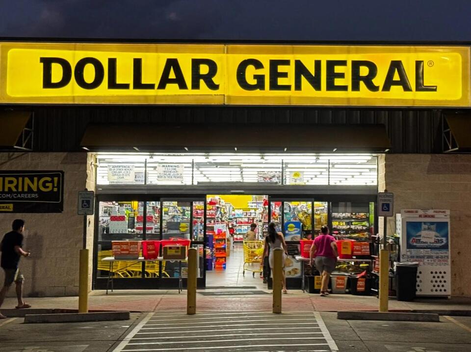 Dollar General’s Big Move: Taking Over Empty Stores