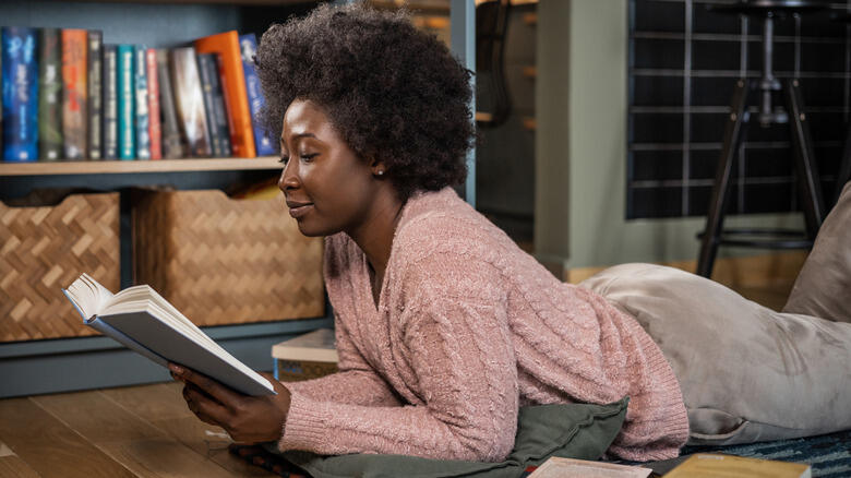 Did Reese's Book Club Flop in 2025? 🤔