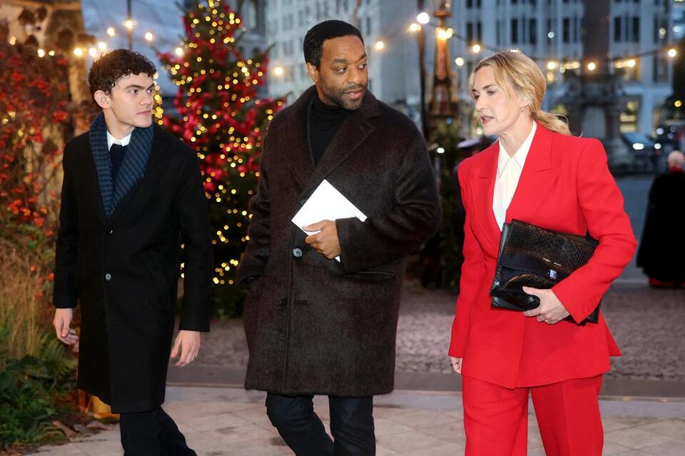 Princess Kate & Kate Winslet’s Carol Concert Twist 🎄