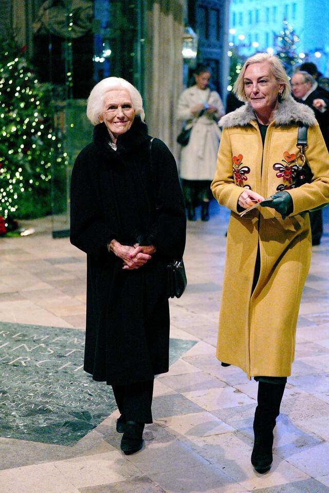 Princess Kate & Kate Winslet’s Carol Concert Twist 🎄