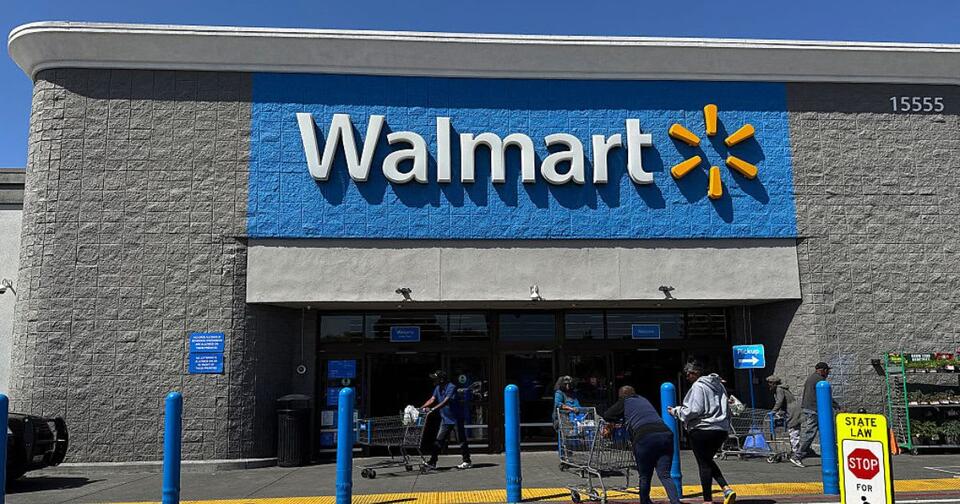 Why Even Rich Folks Are Hitting Up Dollar Stores