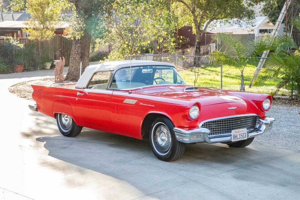 This ‘57 Thunderbird Is a Total Glow-Up