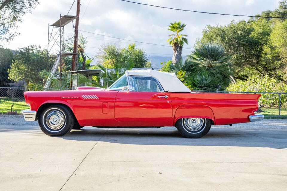This ‘57 Thunderbird Is a Total Glow-Up