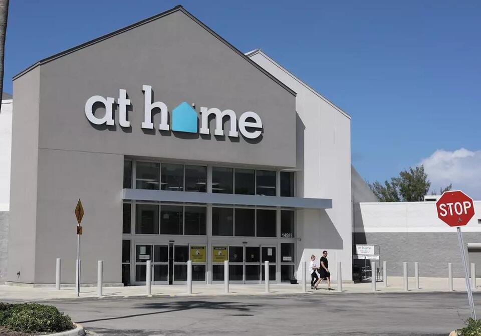 Albany rallies for Swifty’s workers after closure