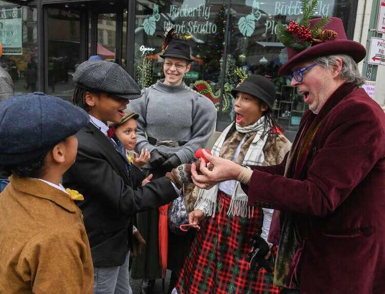 Albany’s weekend: Comedy legends, tree lightings & holiday magic