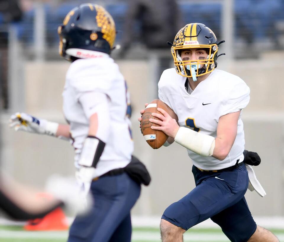 Hopewell-Loudon vs Kirtland: Canton showdown