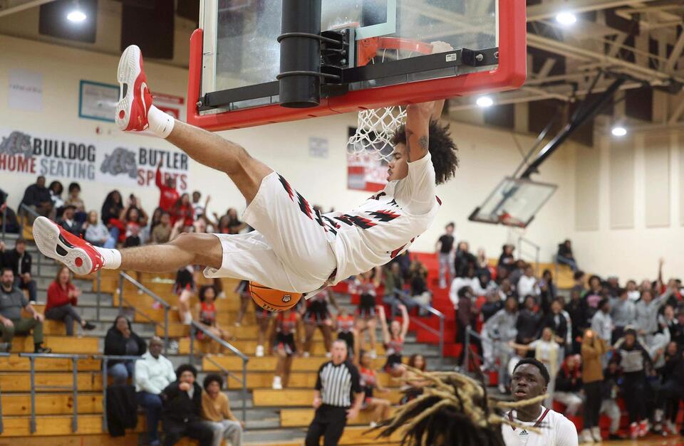 Charlotte hoops teams face major road tests