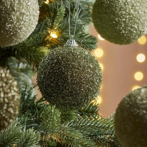 Stop Making These Tree-Decorating Mistakes!
