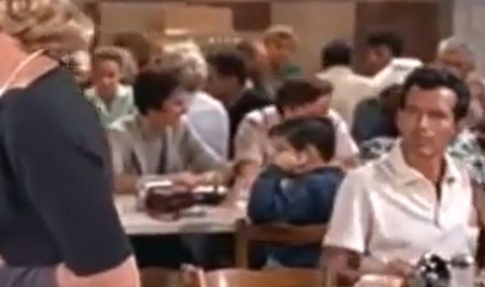 Background Extras Who Stole the Spotlight 🎬