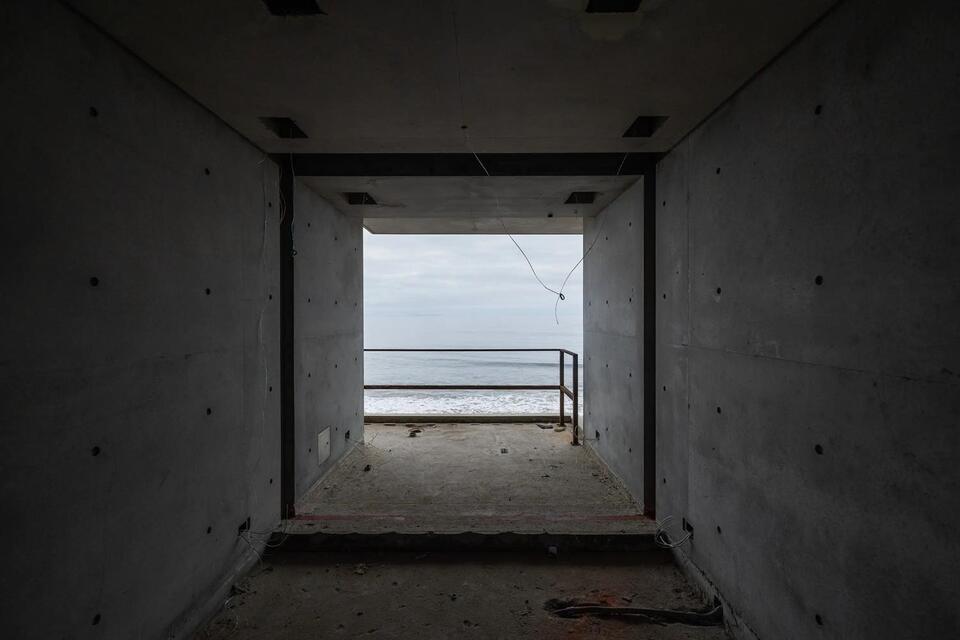 Would You Buy a Slice of Kanye’s Old House?