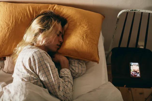 Why Your 'T. Rex' Sleep Pose Is Wrecking You
