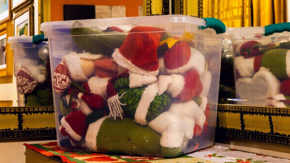 Why We’re Ditching New Christmas Decor