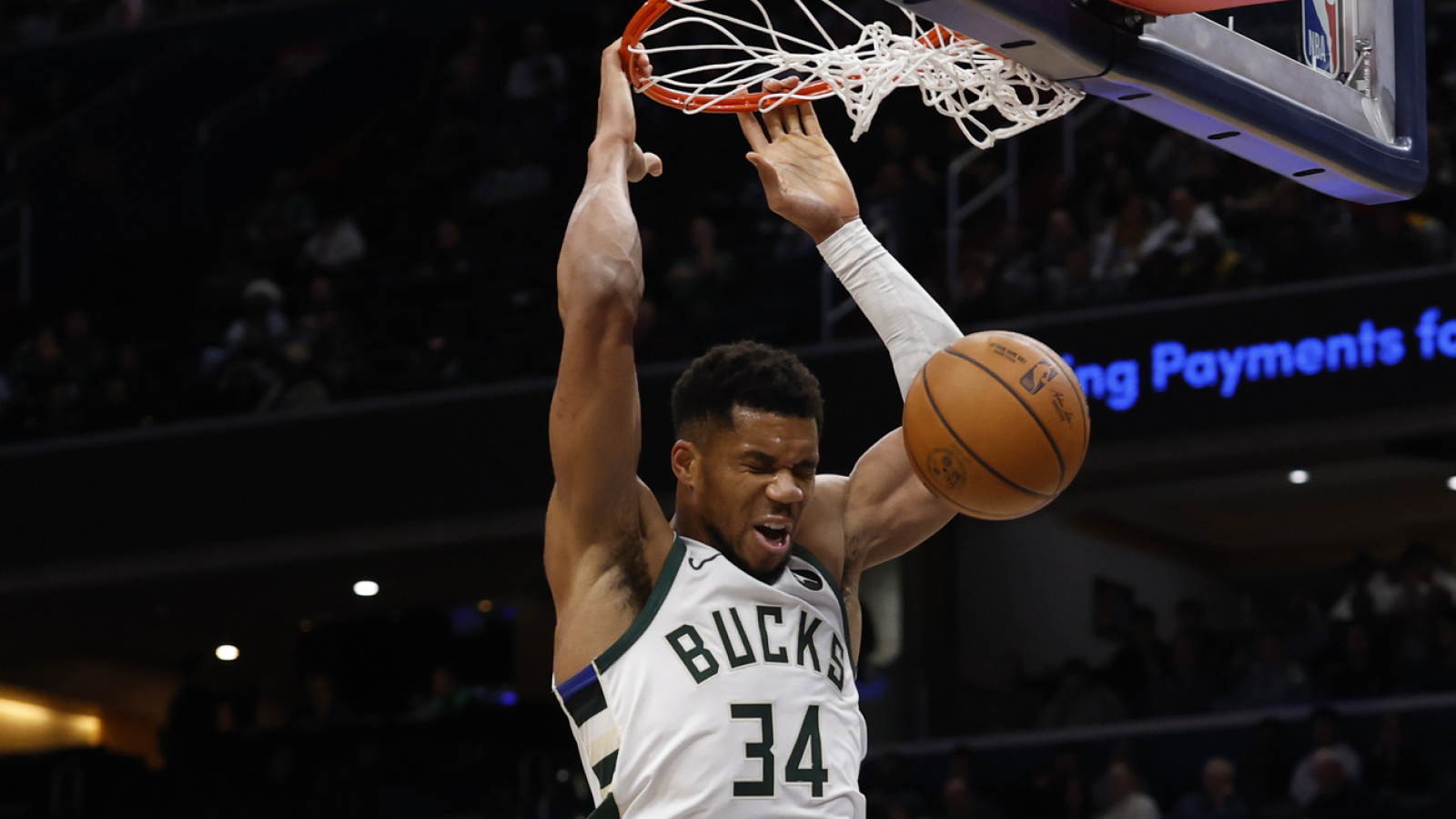 Giannis to the Cavs? Make it happen now!