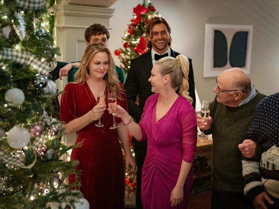 Netflix Holiday Movies: Nepo Baby Drama? 🎬