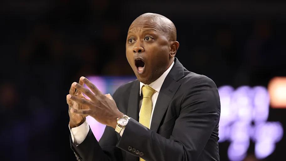 Mizzou basketball rivalry with Kansas heats up