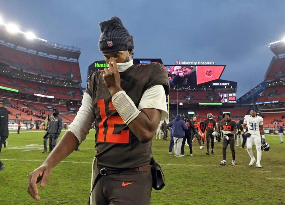 Browns’ late call stuns Cleveland fans