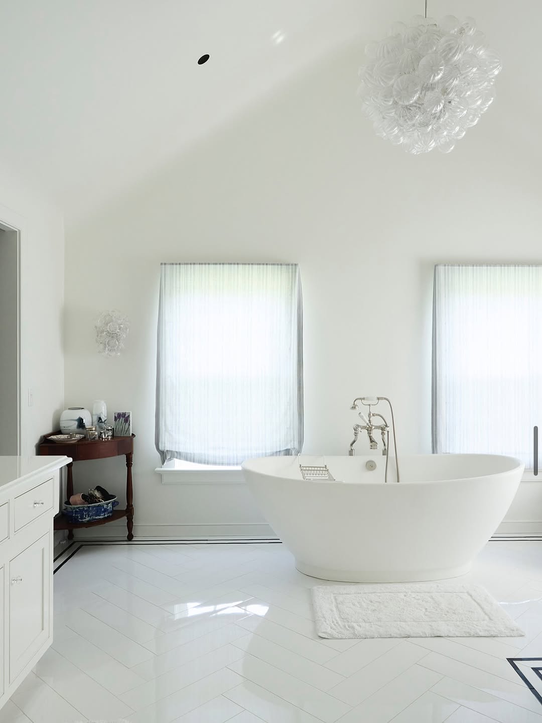 Baldwins list Hamptons mansion for $21M—again