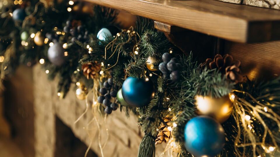 You Need to Try This Garland Hack
