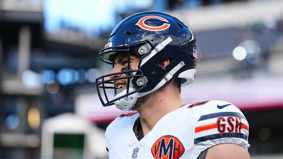 Bears fans left stunned after late INT vs Packers