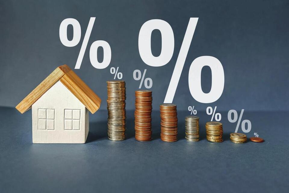 Should You Lock In a Mortgage Before the Holidays?