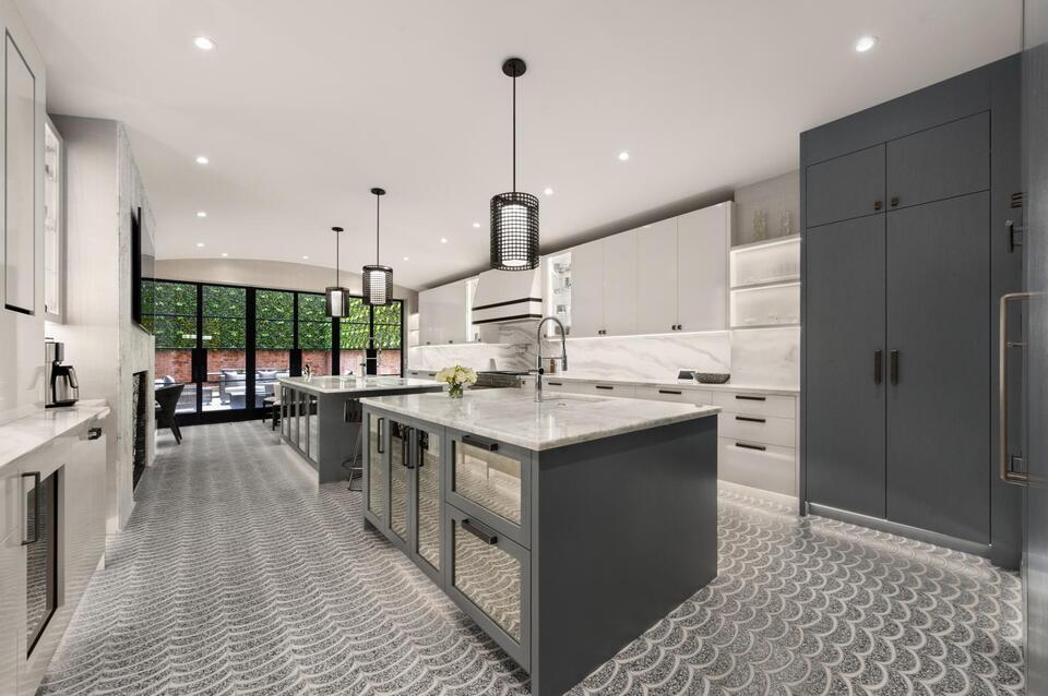 NYC townhouse drops $10M—still a jaw-dropper