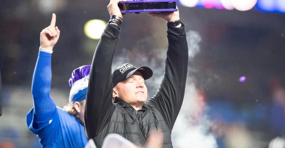 Broncos clinch third straight MW title