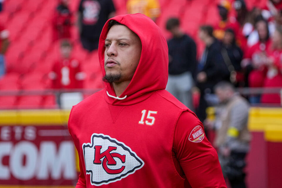 Mahomes’ frustration boils over in Chiefs’ loss