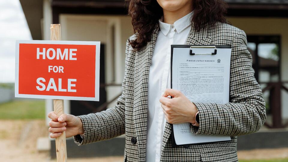 Bought Next to a Frat House? Here’s Your Playbook