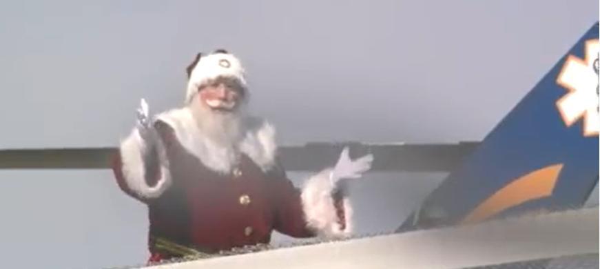 Santa’s helicopter visit lights up Johns Hopkins