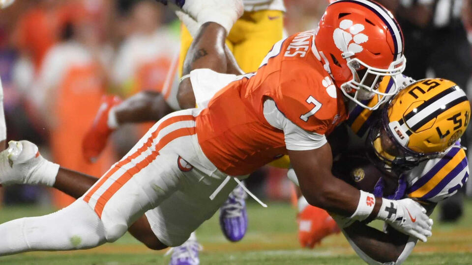 Clemson’s Khalil Barnes shakes up Pinstripe Bowl plans