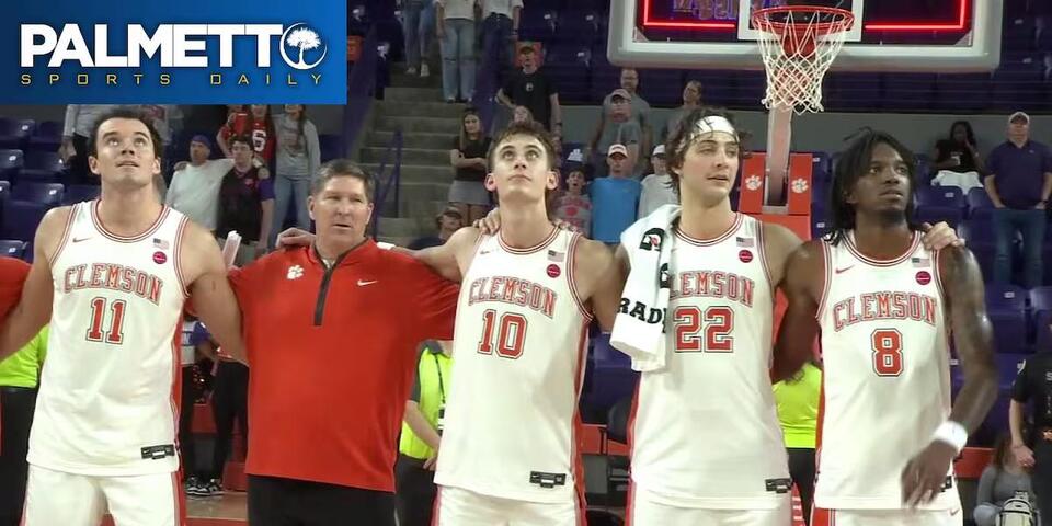 Clemson hoops hit NYC, Gamecocks shake up offense