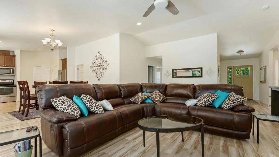 Inside Holly Madison’s $13.4M L.A. dream home