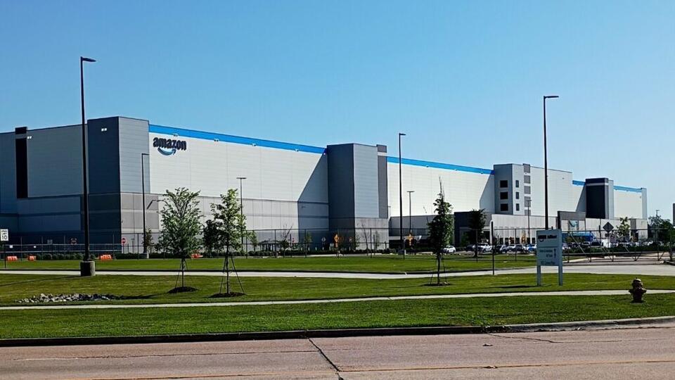 Amazon's 30,000 Layoffs: Is Your Job AI-Proof?