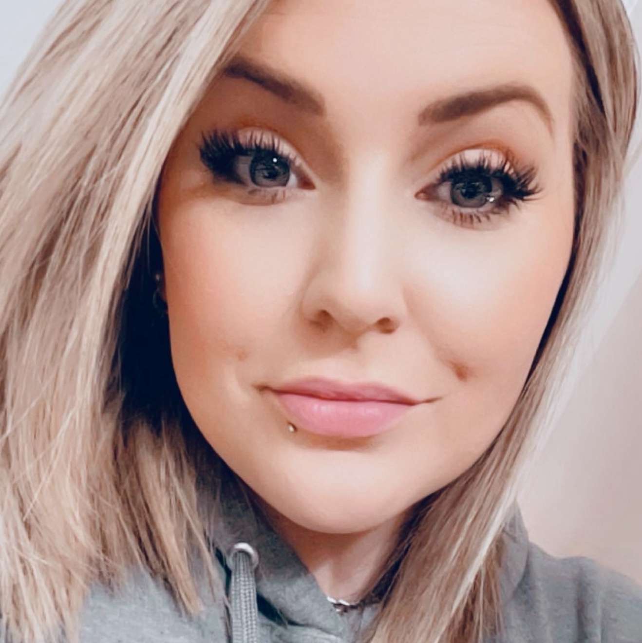 Stephanie Demi